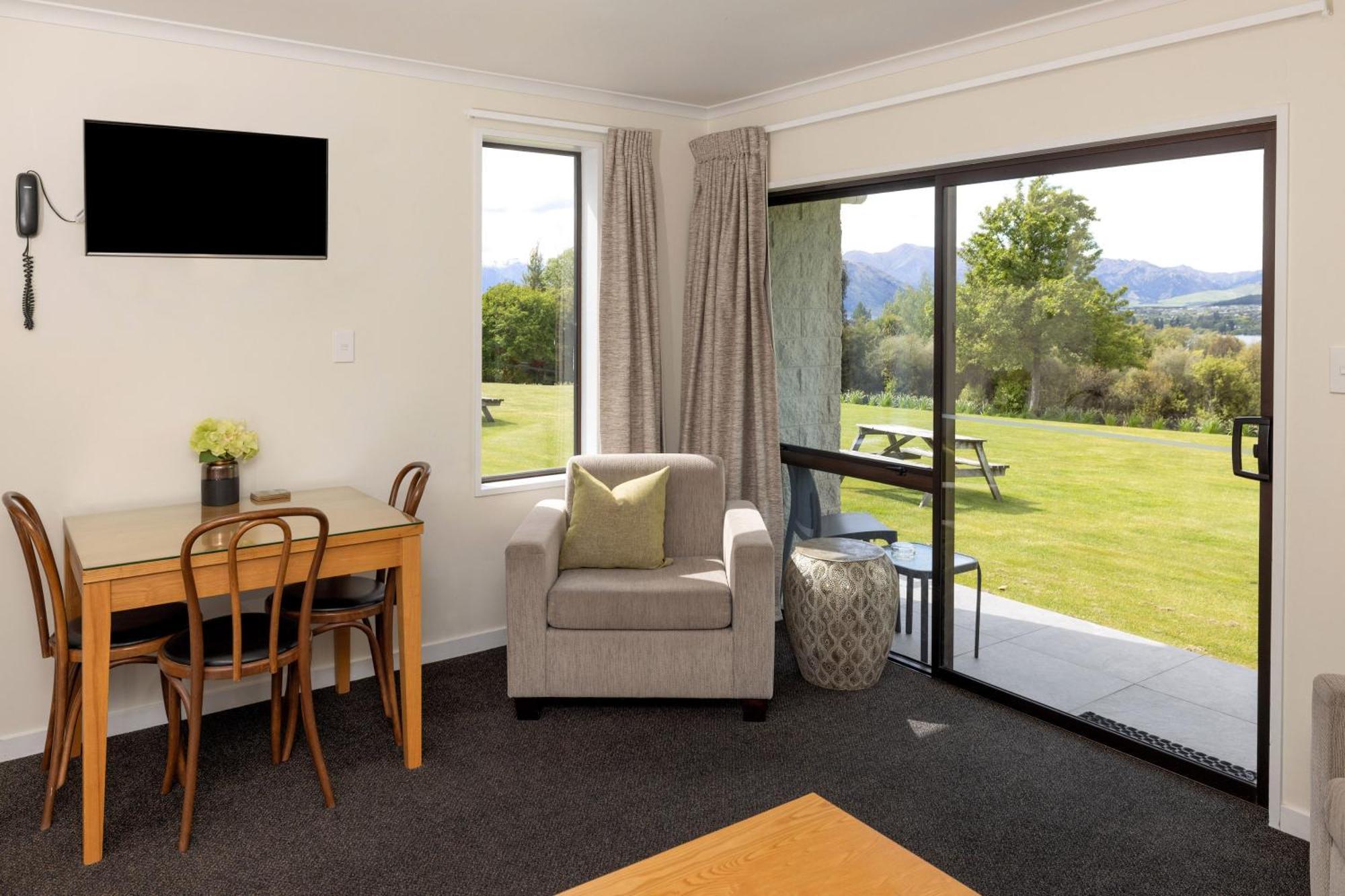 Wanaka Top 10 Holiday Park Екстериор снимка