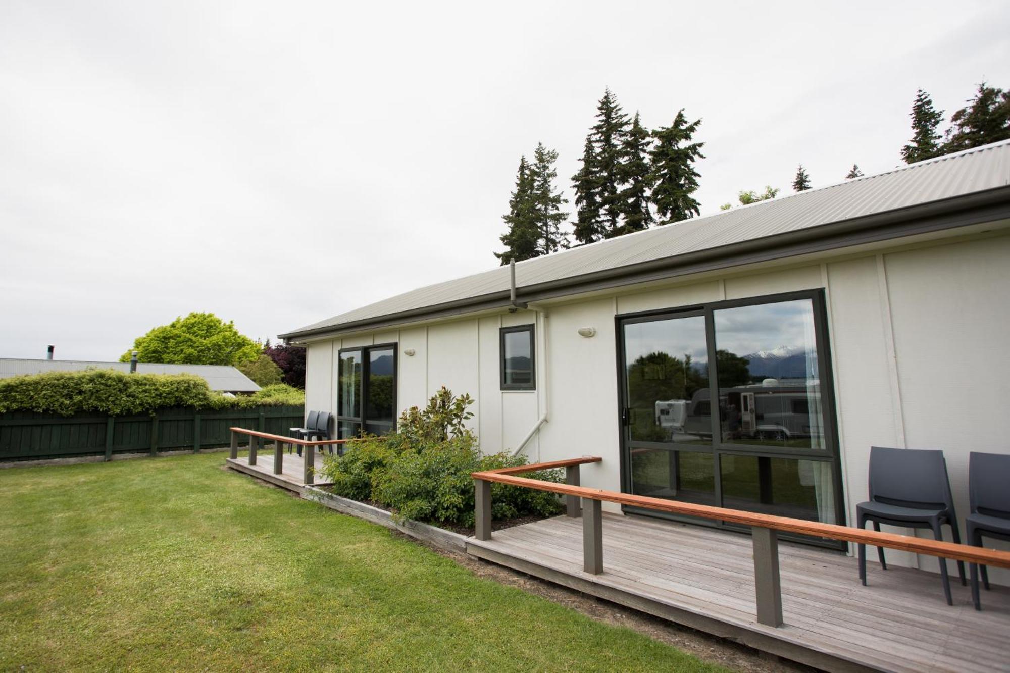 Wanaka Top 10 Holiday Park Екстериор снимка