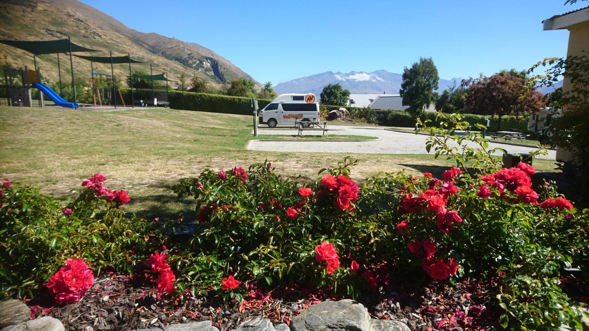 Wanaka Top 10 Holiday Park Екстериор снимка