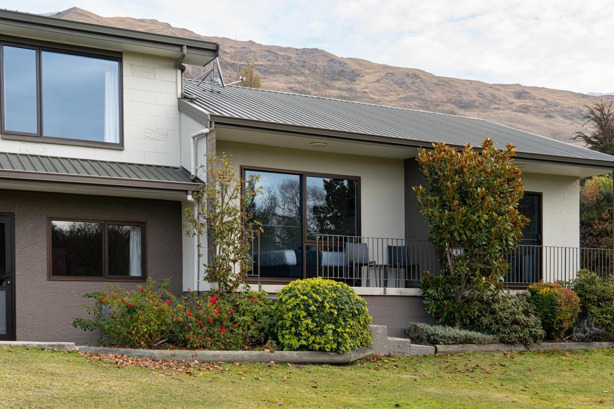 Wanaka Top 10 Holiday Park Екстериор снимка