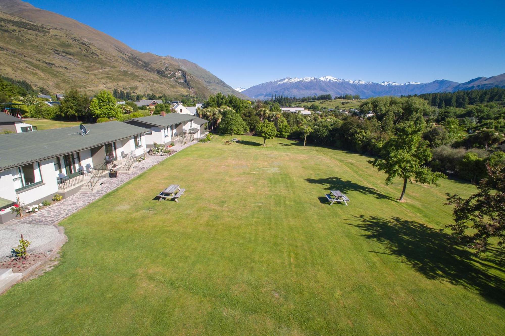 Wanaka Top 10 Holiday Park Екстериор снимка