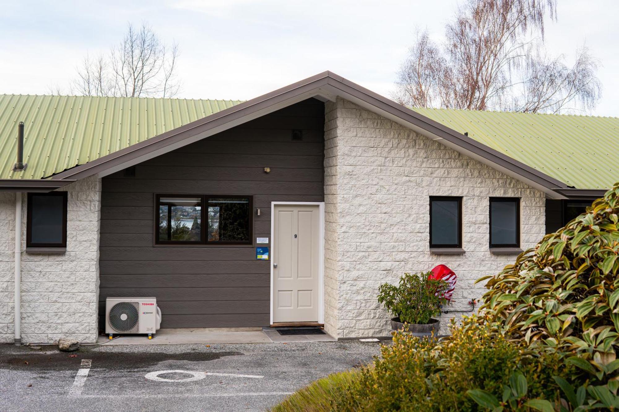 Wanaka Top 10 Holiday Park Екстериор снимка